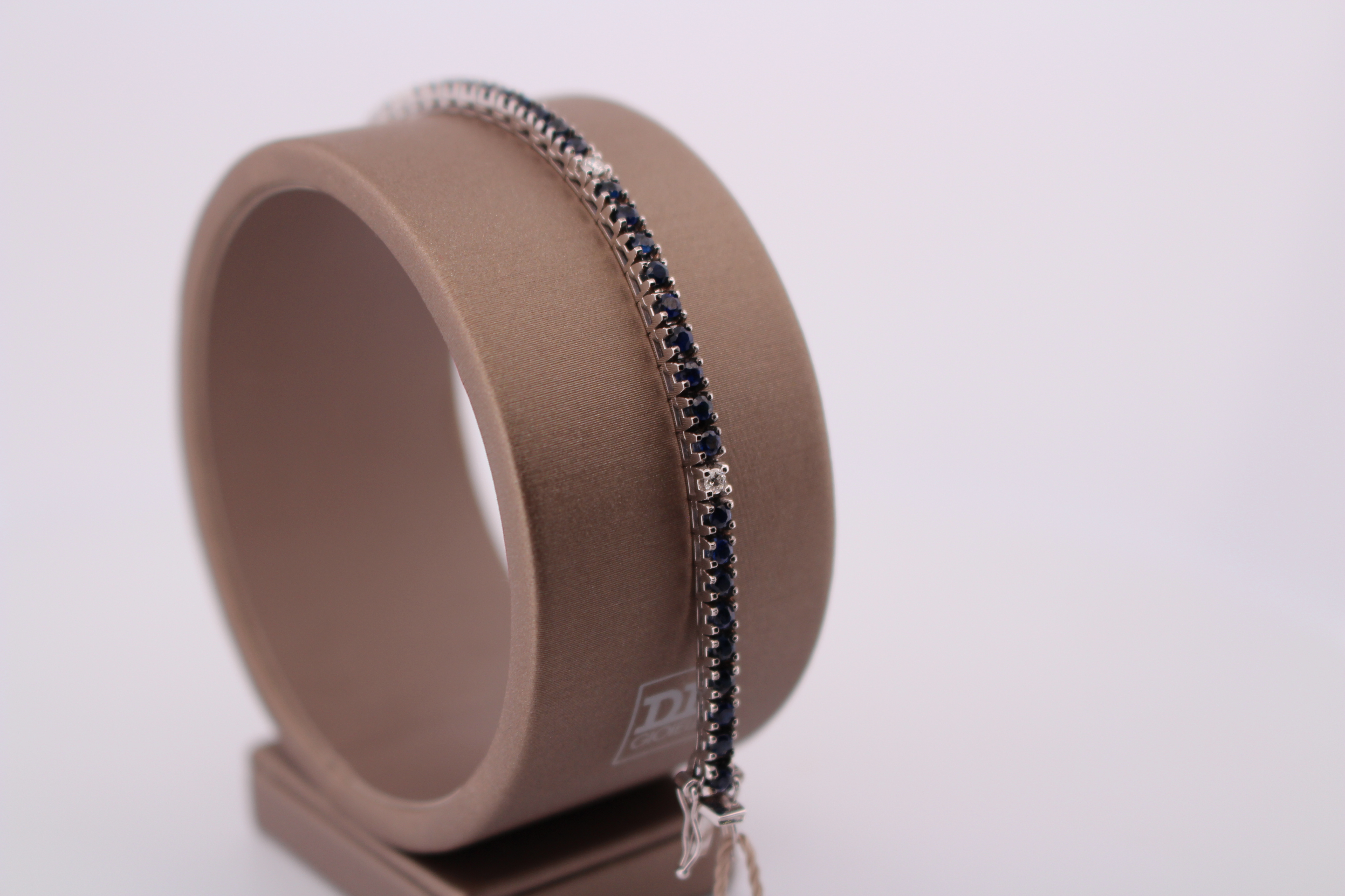 Bracciale Tennis Davite Delucchi con Diamanti e Zaffiri