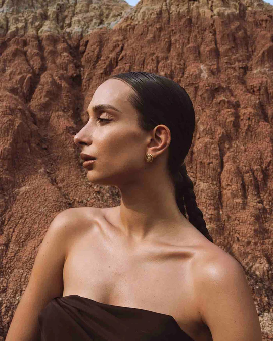 Orecchino Donna Dorato Amabile Horizon Sfera a Bottone con Piccoli Zirconi Colorati 