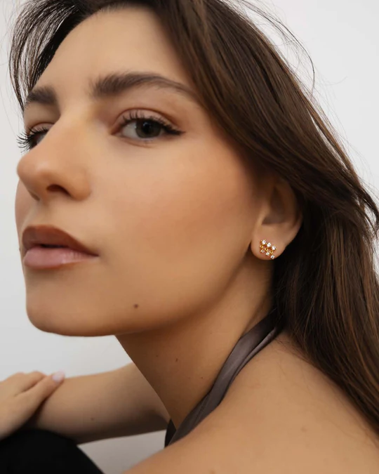 Orecchino Donna Amabile Light Dorato a Lobo Triplo 