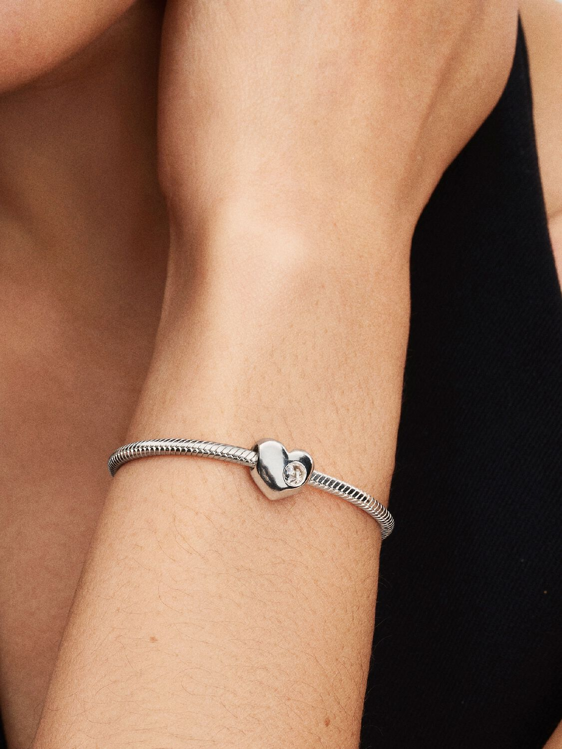 Charm Pandora Cuore con Pietra Bianca Aprile da Incidere