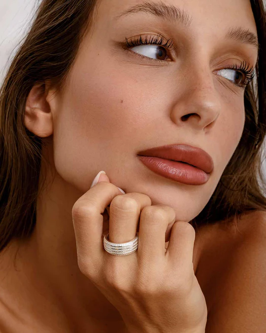Anello Donna Amabile Stripe a Fascia con Strisce Brillanti 