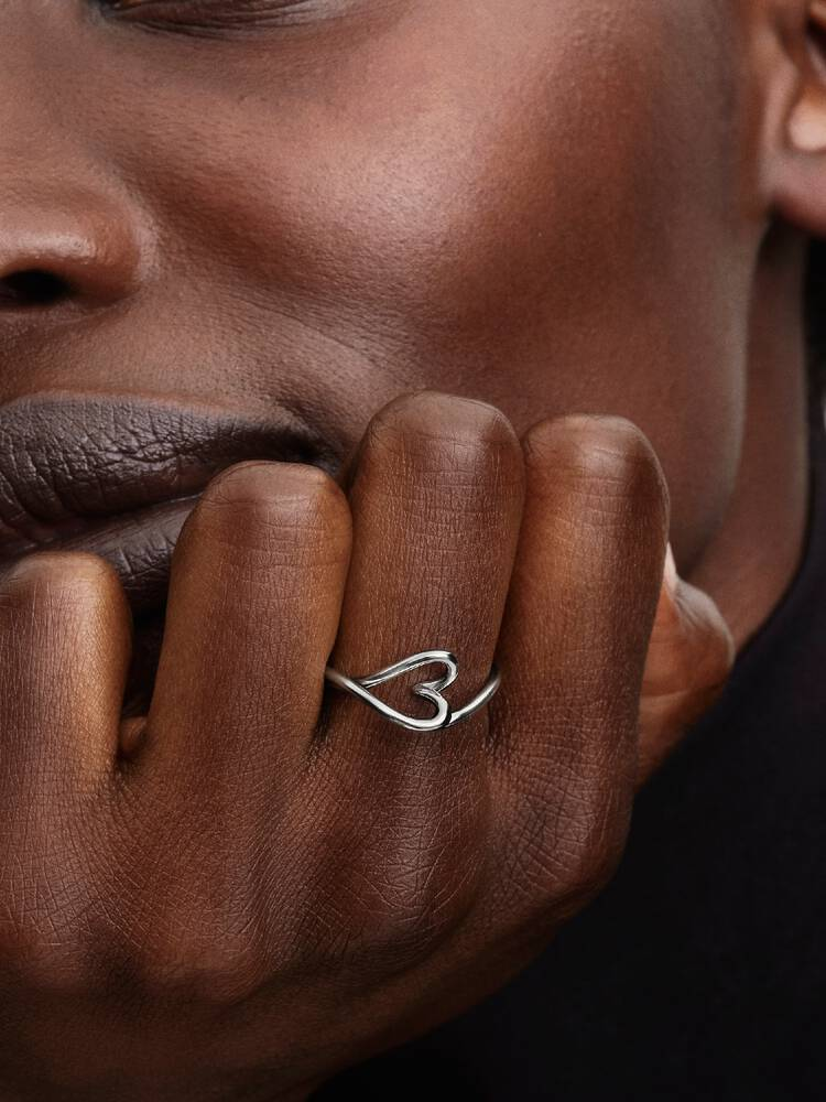Anello Pandora Cuore Piccolo Linea Sinuosa Misura 54