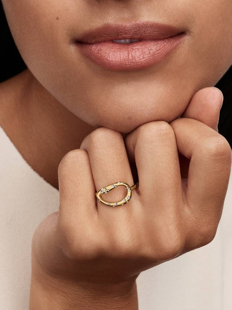 Anello Pandora Ovale Linea Sinuosa con Pietre Luminose Misura 54