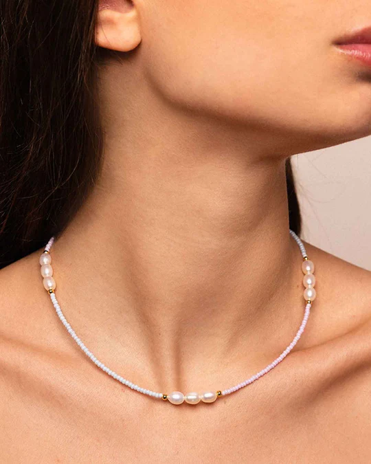 Choker Dorato Donna Amabile Floral di Perle con Perline Celesti e Rosa 