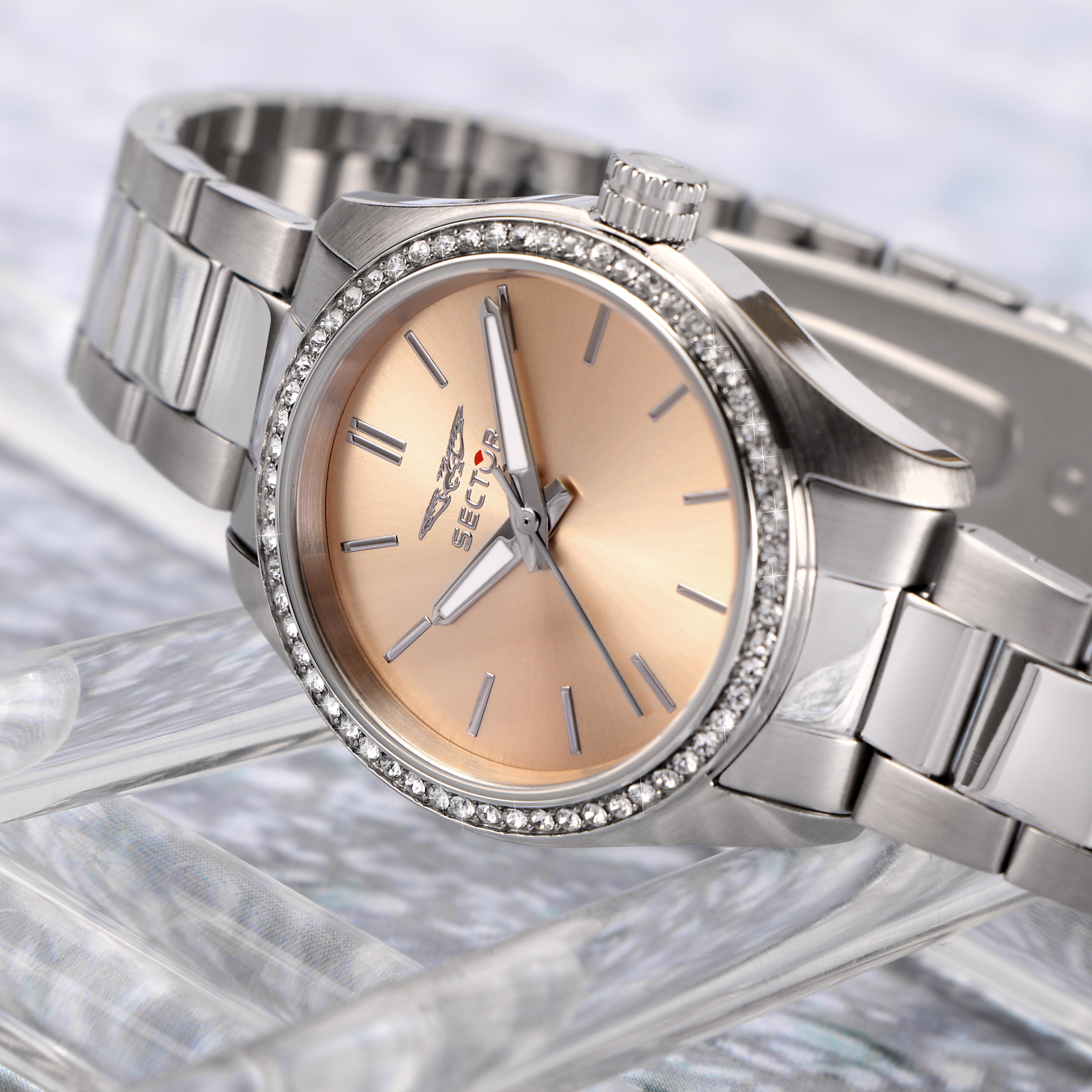 2215_14821_r3253578506_6